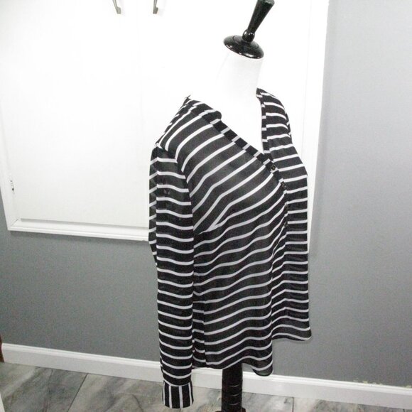 A.n.a Black/White Stripe Sheer Partial Button Front Blouse Size Medium - Picture 5 of 6